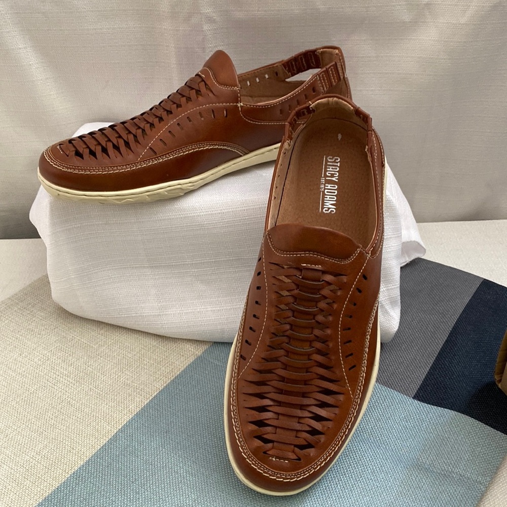 Stacy Adams!  Very sharp looking